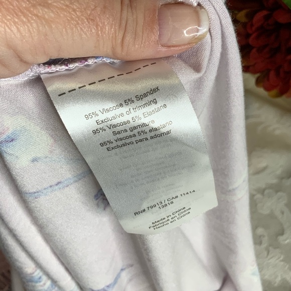 A Pea In A Pod Lavender Floral Elastic Bust Top L - Picture 11 of 12